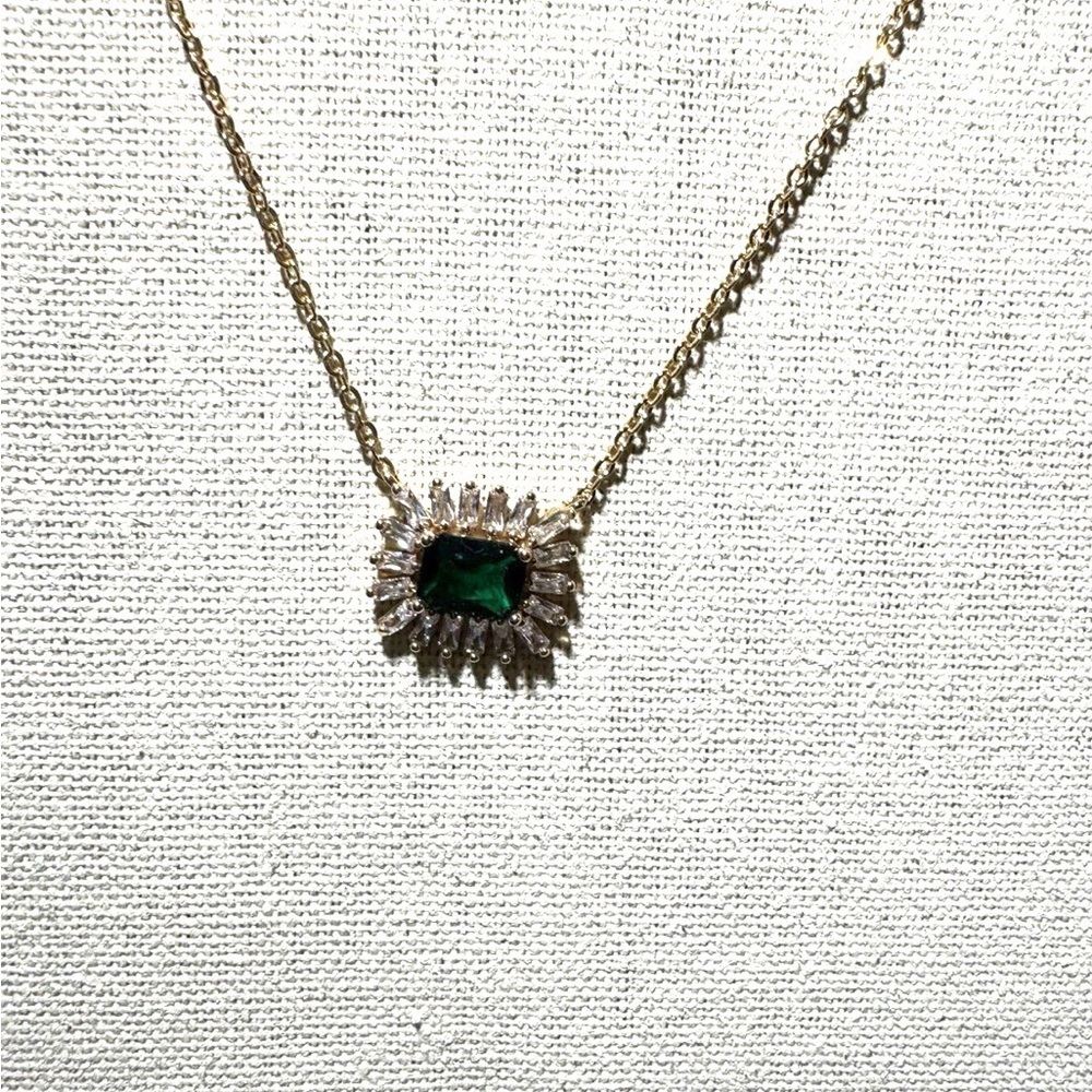 Park Lane December 2024 Sparkle Box Twinkle Necklace